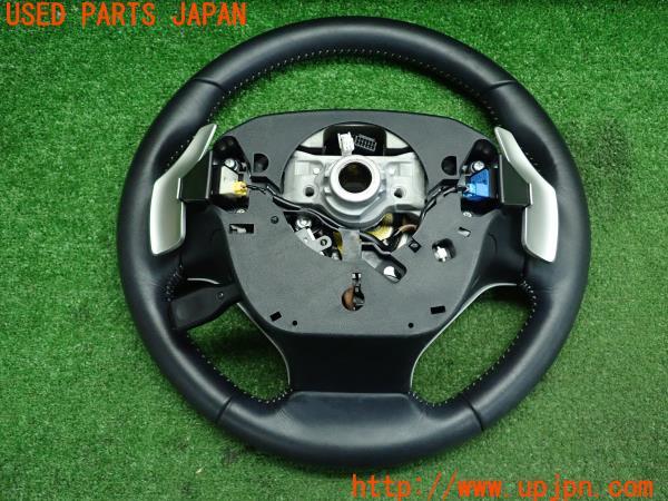 3UPJ=9164740617]レクサス CT200h(ZWA10)初期型 純正 ステアリングホイール エアバッグ付 パドルシフト ハンドルリモコン 中古_3
