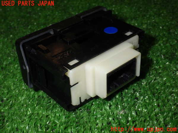 1UPJ-9164786307]ヴォクシー(ノア)(ZRR80G)スイッチ2 （パワースライドドア）中古_3