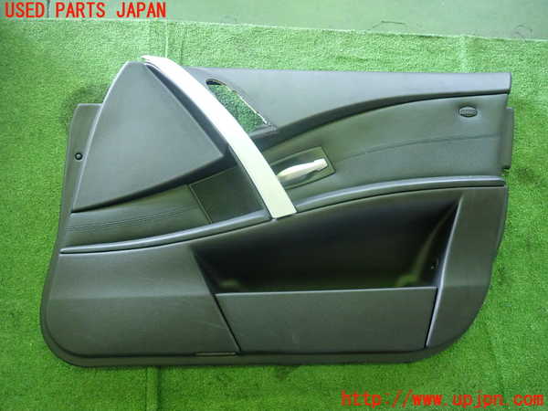 4UPJ-9167231234]BMW M5(NB50 E60)右前ドア内張り 中古_1