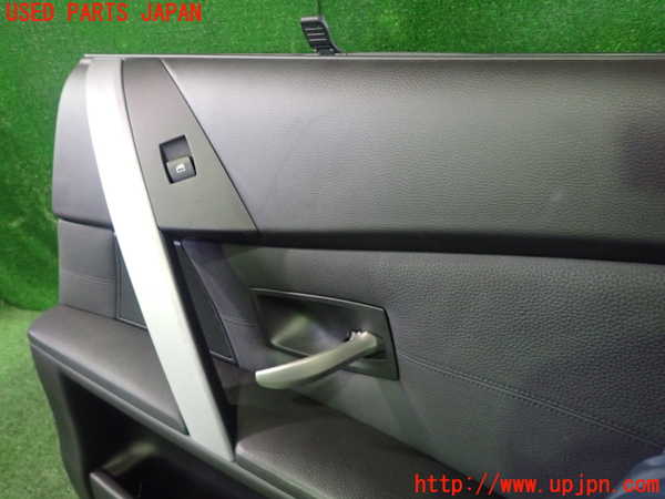 1UPJ-9172141294]BMW M5　E60(NB50)右後ドア内張り 中古_3