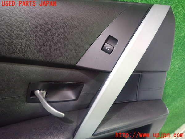 1UPJ-9172141324]BMW M5　E60(NB50)左後ドア内張り 中古_3