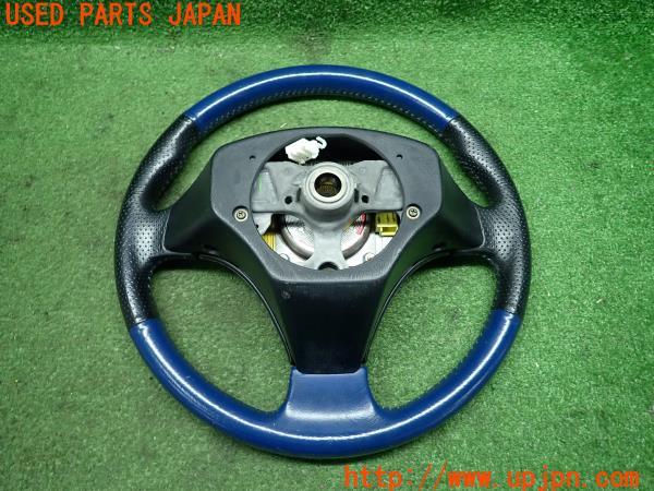 3UPJ=9172800617]セリカ(ZZT231)TRD Sports M 230系 純正 ステアリングホイール ハンドル ブラック/ブルー レザー  エアバッグ エアバック 中古_4