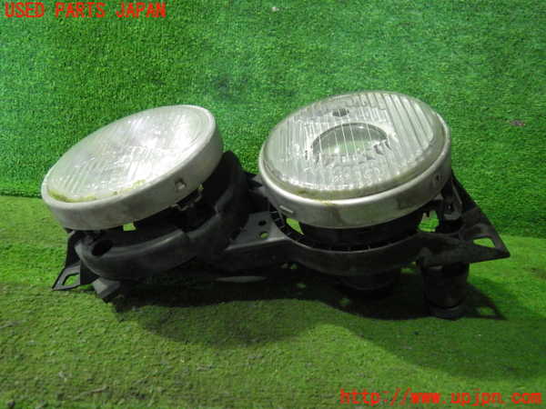 1UPJ-9175111132]BMW 325i(A25 E30)左ヘッドライト ハロゲン 中古_4