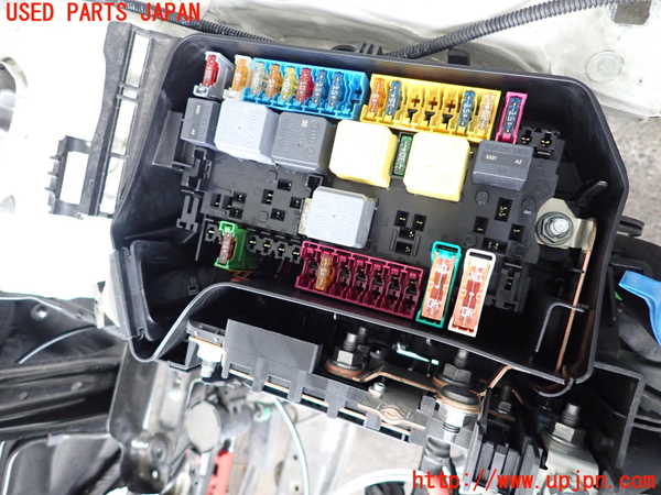 2UPJ-9176036741]ベンツ A180(176042)ヒューズボックス1 【W176】 中古_2