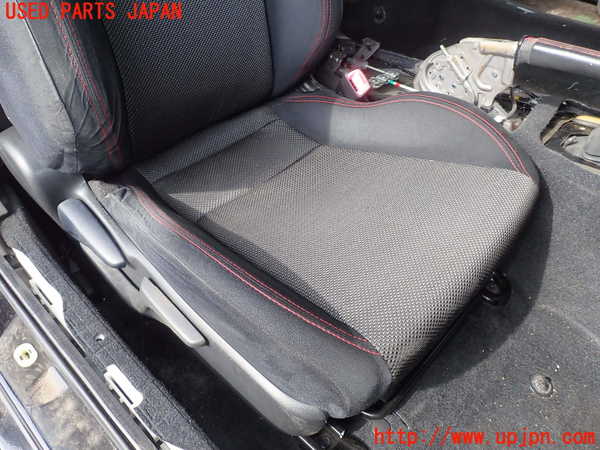 2UPJ-9186497035]86(BRZ)(ZN6)運転席シート 中古 【B型】_3