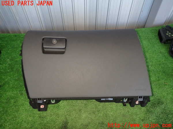 2UPJ-9190497516]キャデラック・ATS(A1SL)グローブボックス1 中古_1