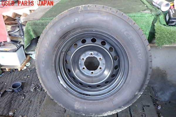 1UPJ-9191459037]FJクルーザー(GSJ15W)タイヤ　ホイール　1本② 265/65R17 中古_1