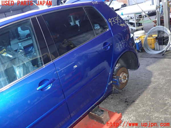 5UPJ-9193351320]VW ゴルフ R32(1KBUBF)左後ドア 中古_1