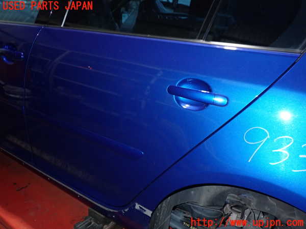 5UPJ-9193351320]VW ゴルフ R32(1KBUBF)左後ドア 中古_2