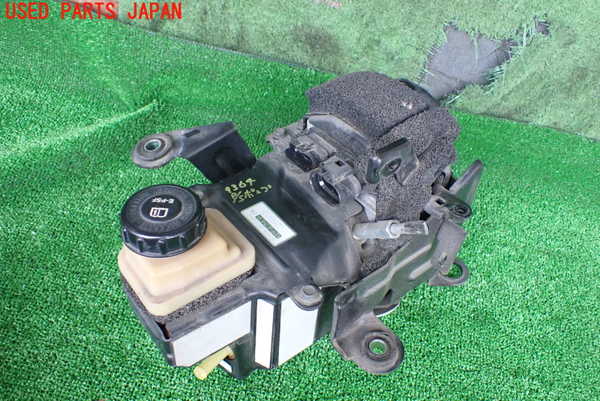 日産　E52(エルグランド)パワステポンプ　A 日産 エルグランド E52 パワステポンプ