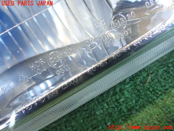 2UPJ-9195331130]ランクル100系(HDJ101K)右ヘッドライト ハロゲン 中古_3