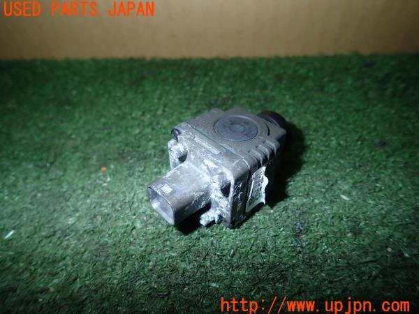 3UPJ=9199960540]BMW X3(WY20 F25)後期 LCI 純正 フロントバンパーカメラ 中古_2