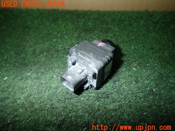 3UPJ=9199960540]BMW X3(WY20 F25)後期 LCI 純正 フロントバンパーカメラ 中古_3