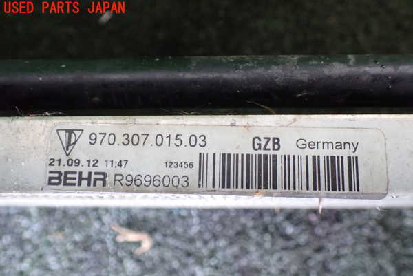 1UPJ-9210022481]ポルシェ・パナメーラ 4(970M46)オイルクーラー1 (AT用) 中古_3