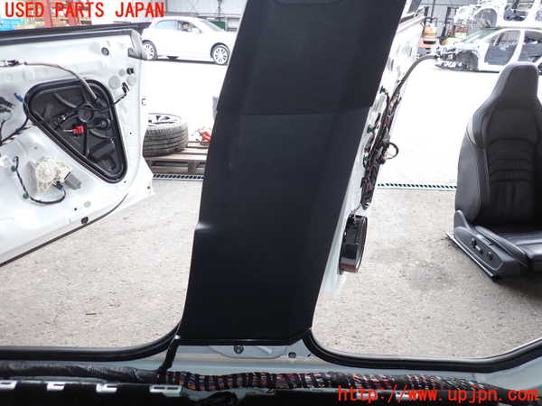 2UPJ-9216307665]VW アルテオン(3HDNUF)右センターピラートリム 中古_3