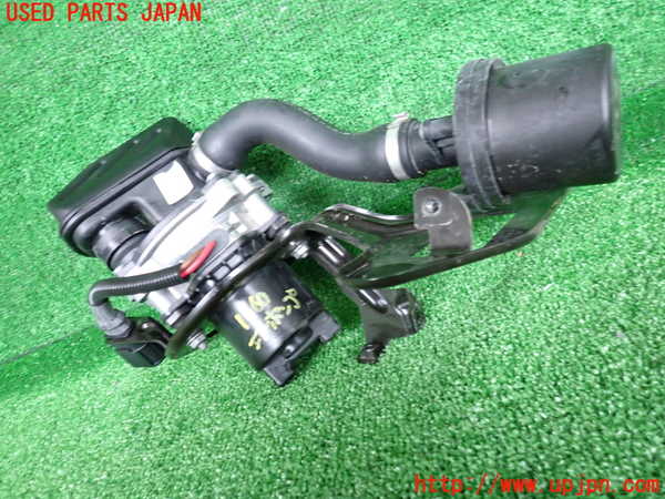 2UPJ-9216602590]アウディ・S6(4GCEUA)エアポンプ 中古_2