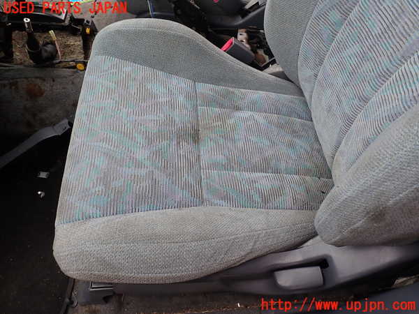 5UPJ-9218637065]ハイラックスサーフ(RZN185W)助手席シート 中古_3