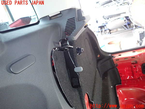 2UPJ-9218777675]BMW ミニ(MINI)クーパーD(XV15MW)(F55)右リアピラートリム 中古_4