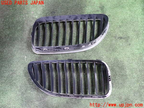 1UPJ-9219211050]BMW 640i クーペ(LW30C)(F13)ラジエターグリル 中古_2