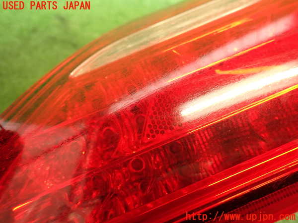 2UPJ-9219491530]ポルシェ・パナメーラ(970M46)右テールランプ 中古_4