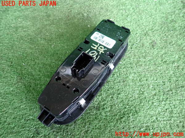 2UPJ-9219816240]BMW ミニ(MINI)クーパーD(XT15)(F55)右前パワーウィンドウスイッチ 中古_2