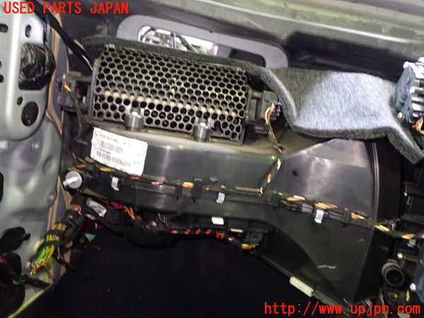 1UPJ-9220226081]ベンツ CLS350(218359C C218)エバポレーター1 中古_3