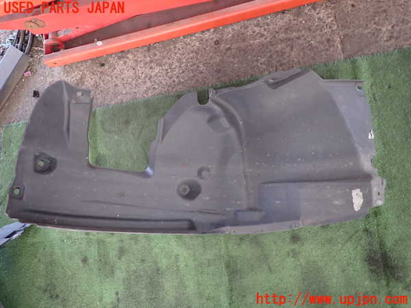 2UPJ-9221341090]BMW 135i クーペ(UC35)(E82)右前フェンダーライナー 中古_5