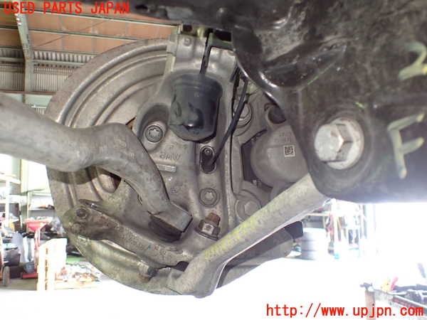 1UPJ-9221384290]BMW 118d(1S20 F20)右フロントナックルハブ 中古_2