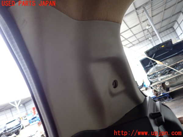 2UPJ-9221627675]スイフトスポーツ(ZC33S)右リアピラートリム 中古_3