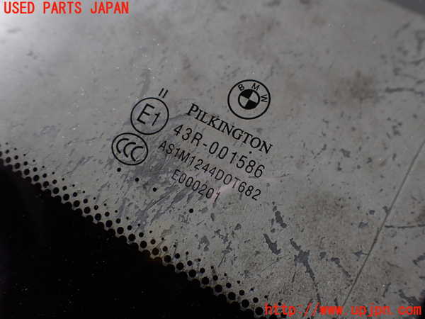 2UPJ-9221801195]BMW 135i クーペ(UC35)フロントガラス (43R-001586 M1244) 中古 【E82】_3