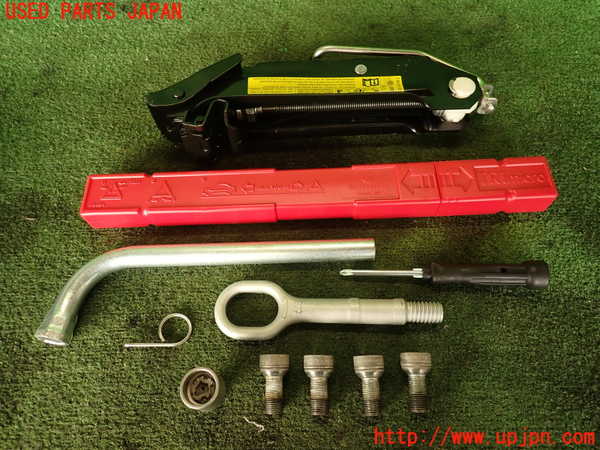2UPJ-9221927805]VW シロッコ(13CAV)車載工具 中古_2
