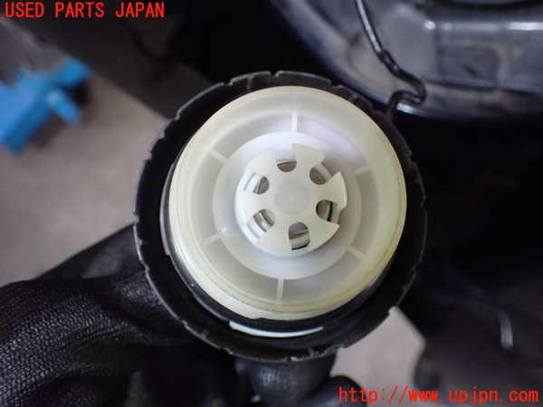 5UPJ-9221971690]レクサス・RX450h(GYL15W)フューエルリッド 中古_3