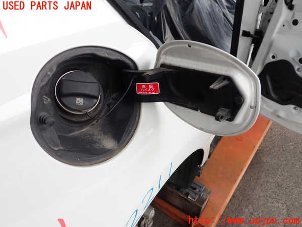 2UPJ-9222111690]BMW 118i(1R15)フューエルリッド 中古 【F20】_2