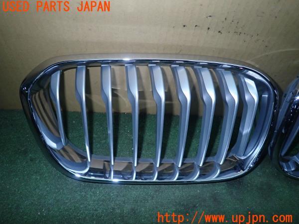 3UPJ=9222480047]BMW 118i セレブレーションエディション マイスタイル(1R15 F20)中期 純正 7371687 7371688 フロントグリル 中古_3