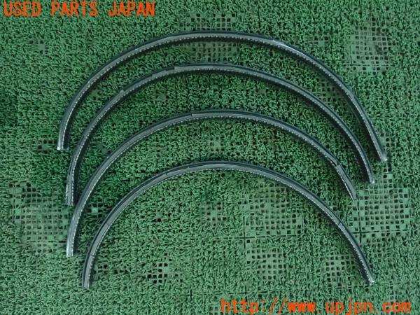 3UPJ=9223330011]カプチーノ(EA11R)前期 社外 カーボン調フェンダーモール 汎用 中古_3