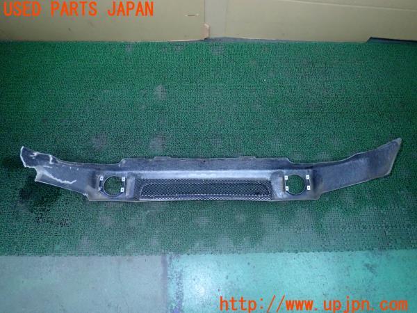 3UPJ=9223470048]ジムニー(JB23W 10型)APIO? アピオ? フロントバンパーガーニッシュ 中古_5