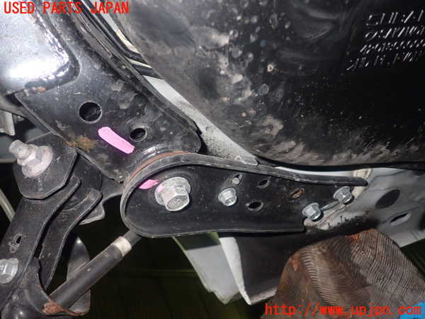 5UPJ-9223675295]GR86(BRZ)(ZN8)リアメンバー 中古_5