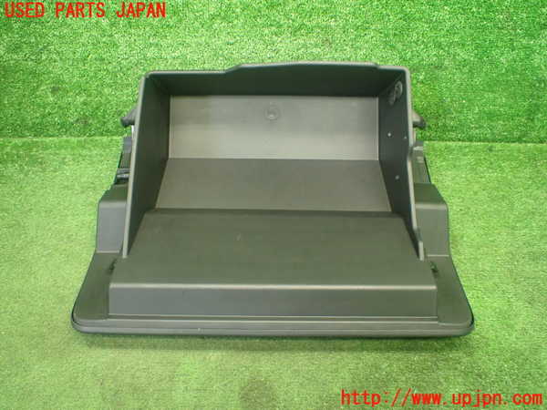 5UPJ-9223677516]GR86(BRZ)(ZN8)グローブボックス1 中古_3