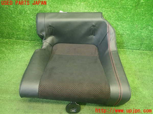 5UPJ-9223677385]GR86(BRZ)(ZN8)リアシート 中古_5