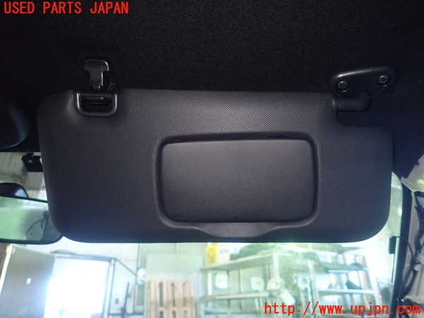 5UPJ-9223677625]GR86(BRZ)(ZN8)室内サンバイザー右側 中古_2
