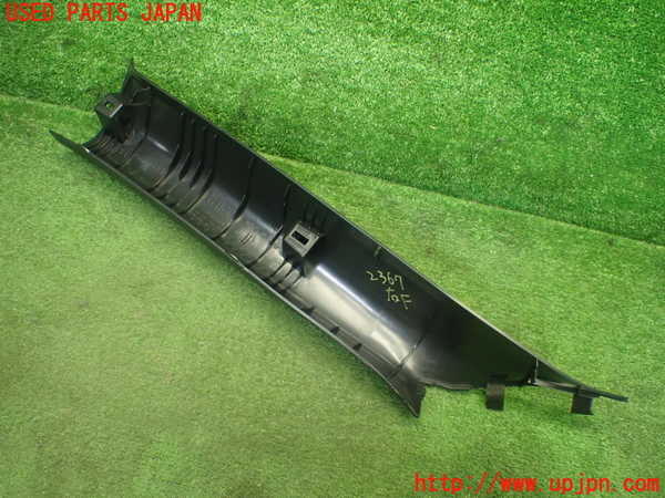 5UPJ-9223677655]GR86(BRZ)(ZN8)右フロントピラートリム 中古_4