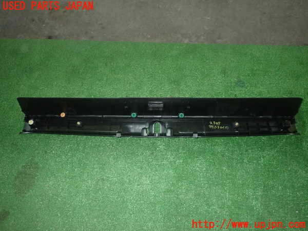 5UPJ-9223857771]ステップワゴン スパーダ ハイブリッド(RP5)ラゲッジトレイ1 中古_3