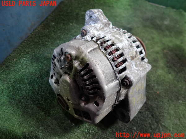 1UPJ-9223966015]ハイエースワゴン100系(KZH106G)オルタネーター(ダイナモ) 中古_2