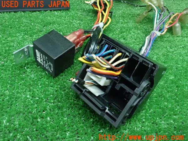 3UPJ=9224030604]BMW Z4 ロードスター(BU25 E85)後期 ナビ取付キット 中古_3