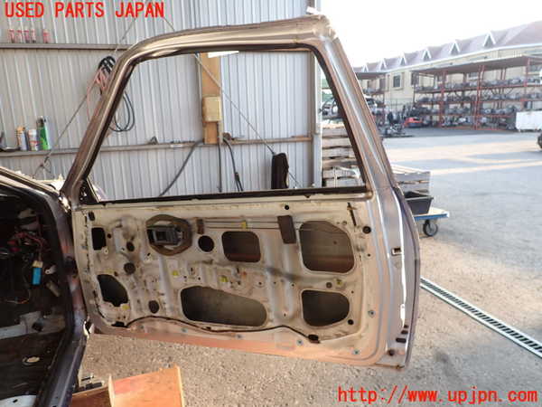 5UPJ-9224081230]スプリンター トレノ(AE86)右前ドア 中古 【ジャンク品】 【1986y後期】_4
