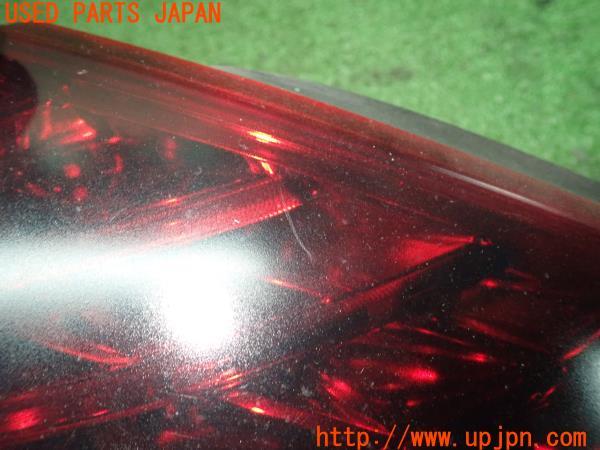 3UPJ=9224090547]BMW 630i クーペ(EH30 E63)後期 LCI 純正 7177069 7177070 テールランプ レンズ塗装 スモーク 中古_3