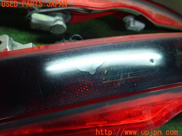 3UPJ=9224090553]BMW 630i クーペ(EH30 E63)後期 LCI 純正 7177075 7177076 バックフォグランプ レンズ塗装 スモーク 中古_2