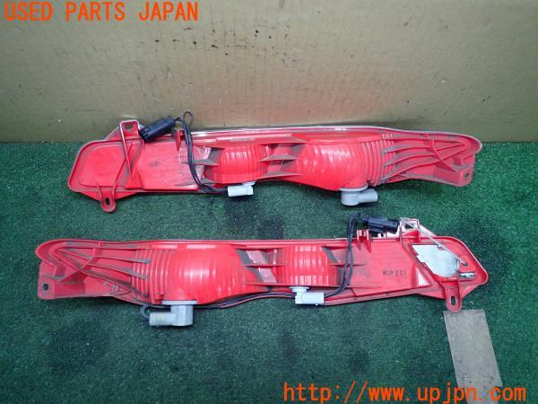 3UPJ=9224090553]BMW 630i クーペ(EH30 E63)後期 LCI 純正 7177075 7177076 バックフォグランプ レンズ塗装 スモーク 中古_4