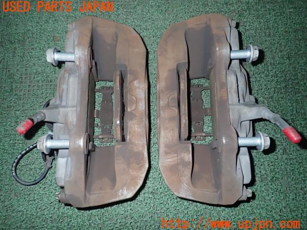 3UPJ=9224170301]ベンツ C250 スポーツ(205045)純正 フロントキャリパー 中古_4