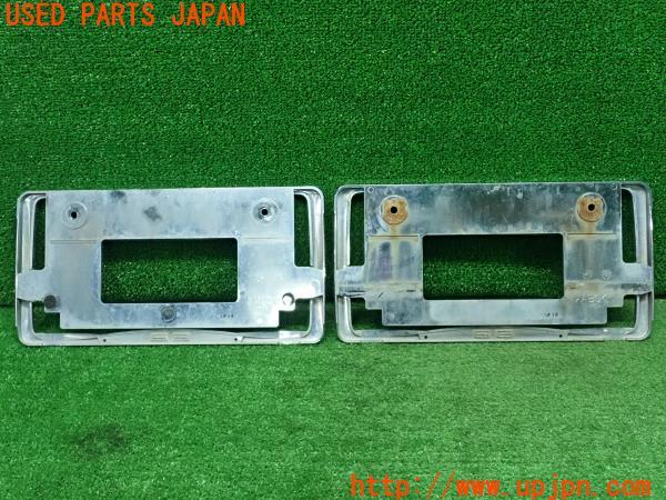 3UPJ=9224260012]アウトランダーPHEV(GG2W)後期 純正 ナンバーフレーム 中古_2